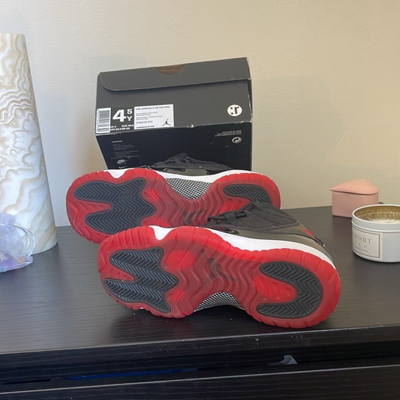 Jordan 11 - Picture 7 of 7